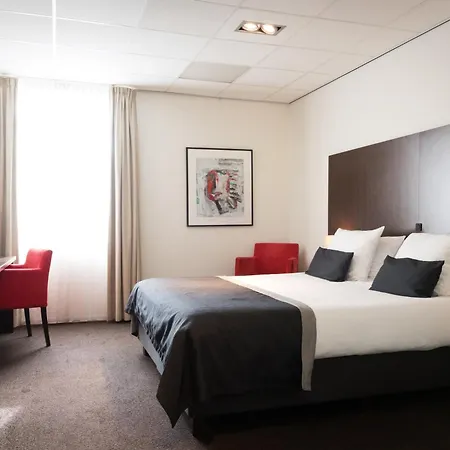 Sandton Eindhoven Centre - Hotel Eindhoven City Centre With Private Parking-3