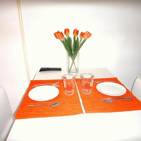 Orange Suite Studio-2