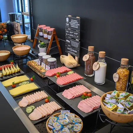 Campanile Hotel & Restaurant Eindhoven-3