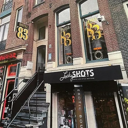 Hotel 83-2