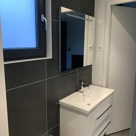 Enkhuizer Strand Chalet Meeresrauschen Erste Reihe mit Zaun Haus Nr 249-2