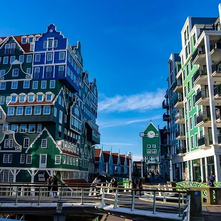 Easyhotel Amsterdam Zaandam-3