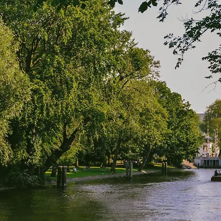 Amsterdam Lake Hotel-2