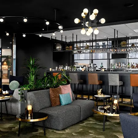Renaissance Amsterdam Schiphol Airport Hotel-2