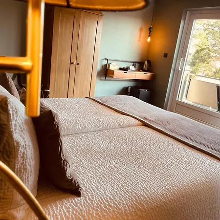 Hotel Rooms-3