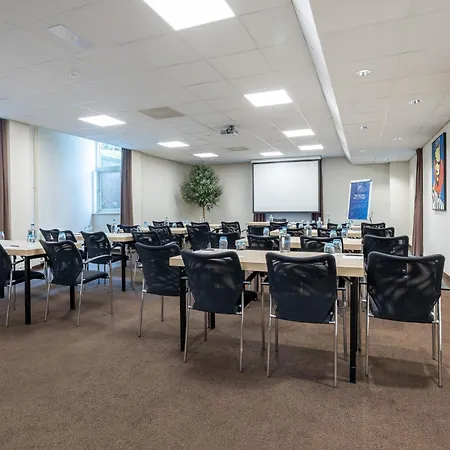Amrath Hotel Media Park Hilversum-3