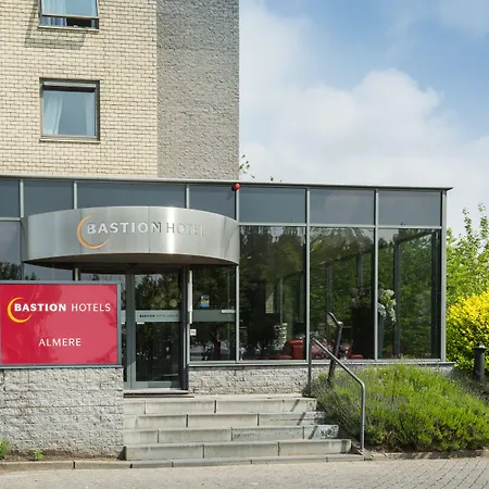 Bastion Hotel Almere-2