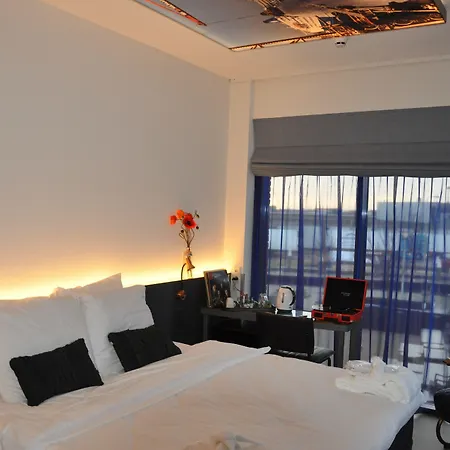 Hotel Rauw Aan De Kade-3