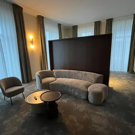 Fletcher Hotel Paleis Stadhouderlijk Hof-3