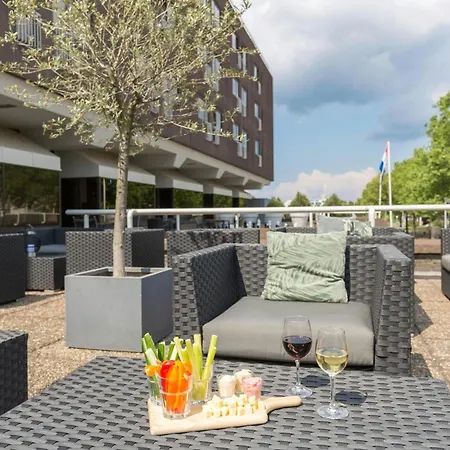 Leonardo Hotel Lelystad City Center-3