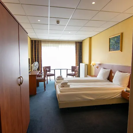 Grand Hotel Monopole-2