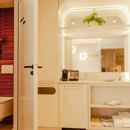 Boutique Hotel Charley'S-3