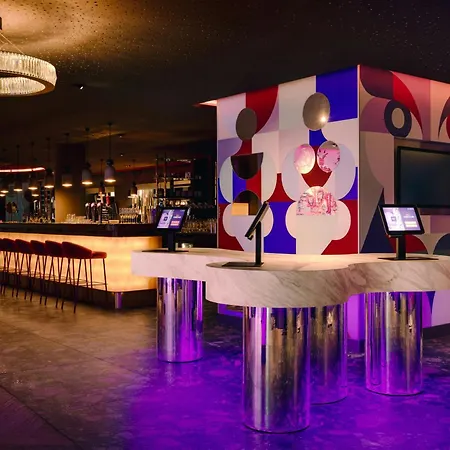Nyx Hotel Amsterdam Rembrandt Square-2