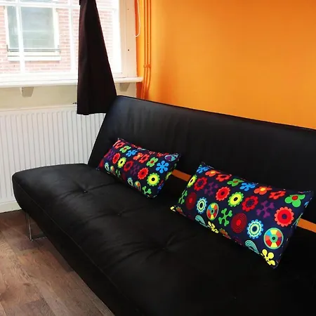 Orange Suite Studio-3