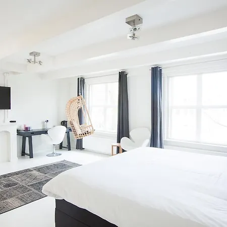 Mokum Suites-2
