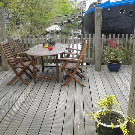 Houseboat Vliegenbos-3