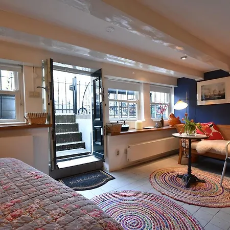 Nice Studio In The City Center Of Amsterdam-2