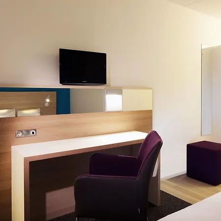 University Hotel-2