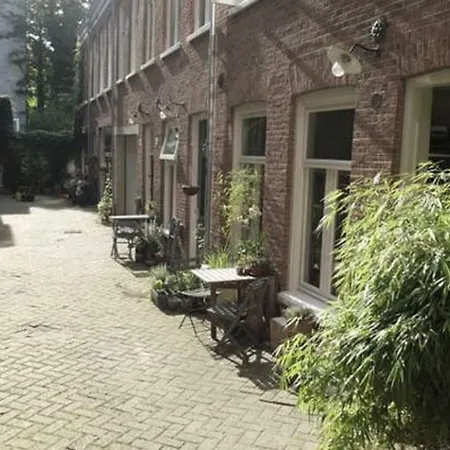 Beautiful 2 Floor Vondelpark Apartment.-2