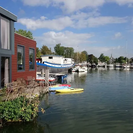 Houseboat Vliegenbos-2