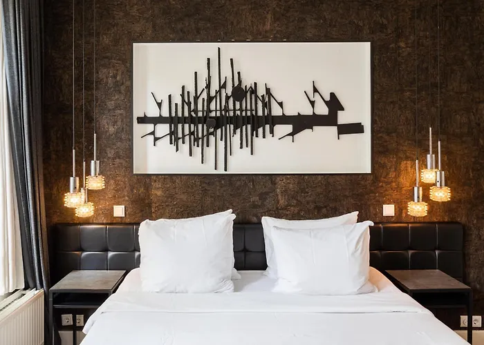 Weber Hotel 397