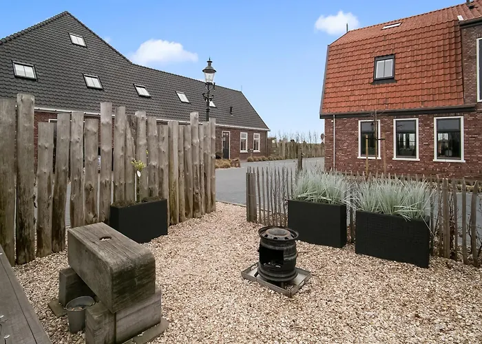 Spacious Holiday Home Hazenborgh In Callantsoog Near Beach