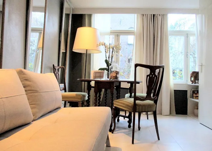 Miss Jordaan For Quiet Travellers Bed & Breakfast Amsterdam
