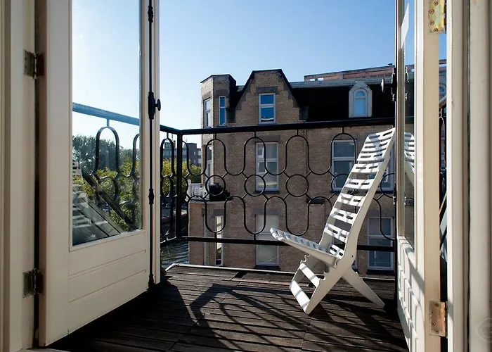 Canal Holiday Apartment