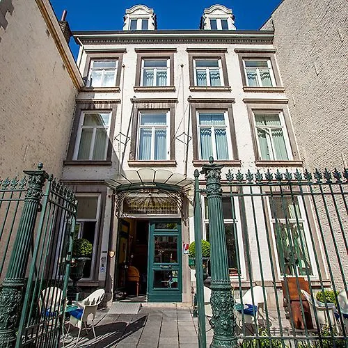 Fitz Roy Urban Hotel, Bar And Garden